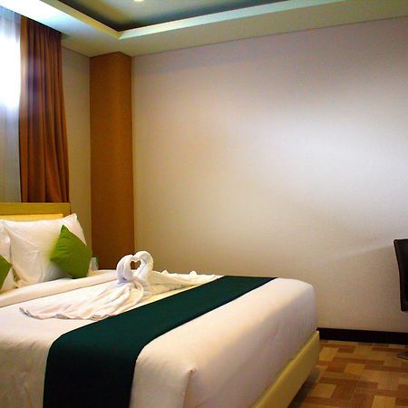 Sevensix Hotel Balikpapan מראה חיצוני תמונה